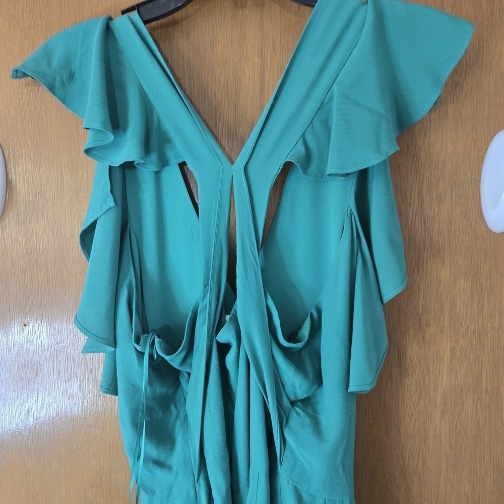 Elegant Green Women's Dress - Picture 8 of 9